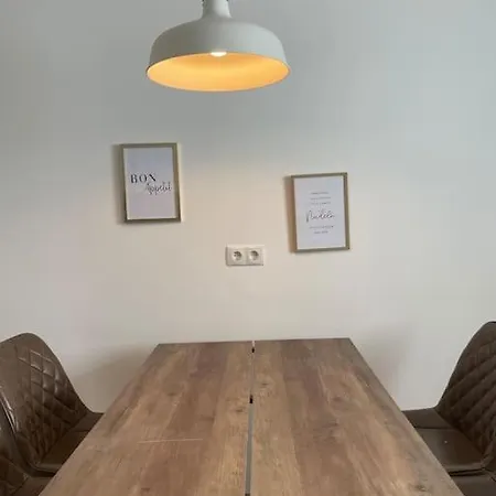 Martine, Westliche Vorstadt *