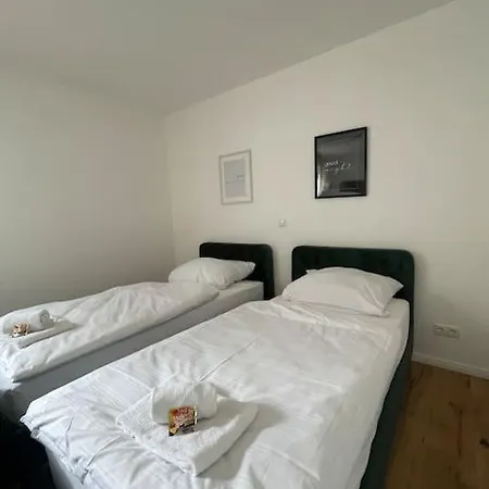 Martine, Westliche Vorstadt *